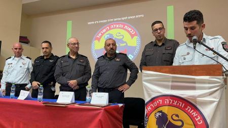 سلطة الإطفاء والإنقاذ | لواء القدس : استيعاب وتخريج وحدة متطوعين في مخيم شعفاط.